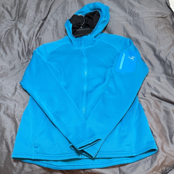 Arc'teryx Jackets & Blazers - Women's Blue Arc'teryx Fleece Jacket Size Medium